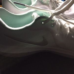 Nike tennis shoes